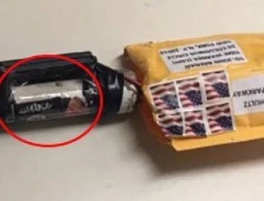 Εντόπισαν τη σημαία της ISIS στις βόμβες που στάλθηκαν σε Κλίντονς και CNN;